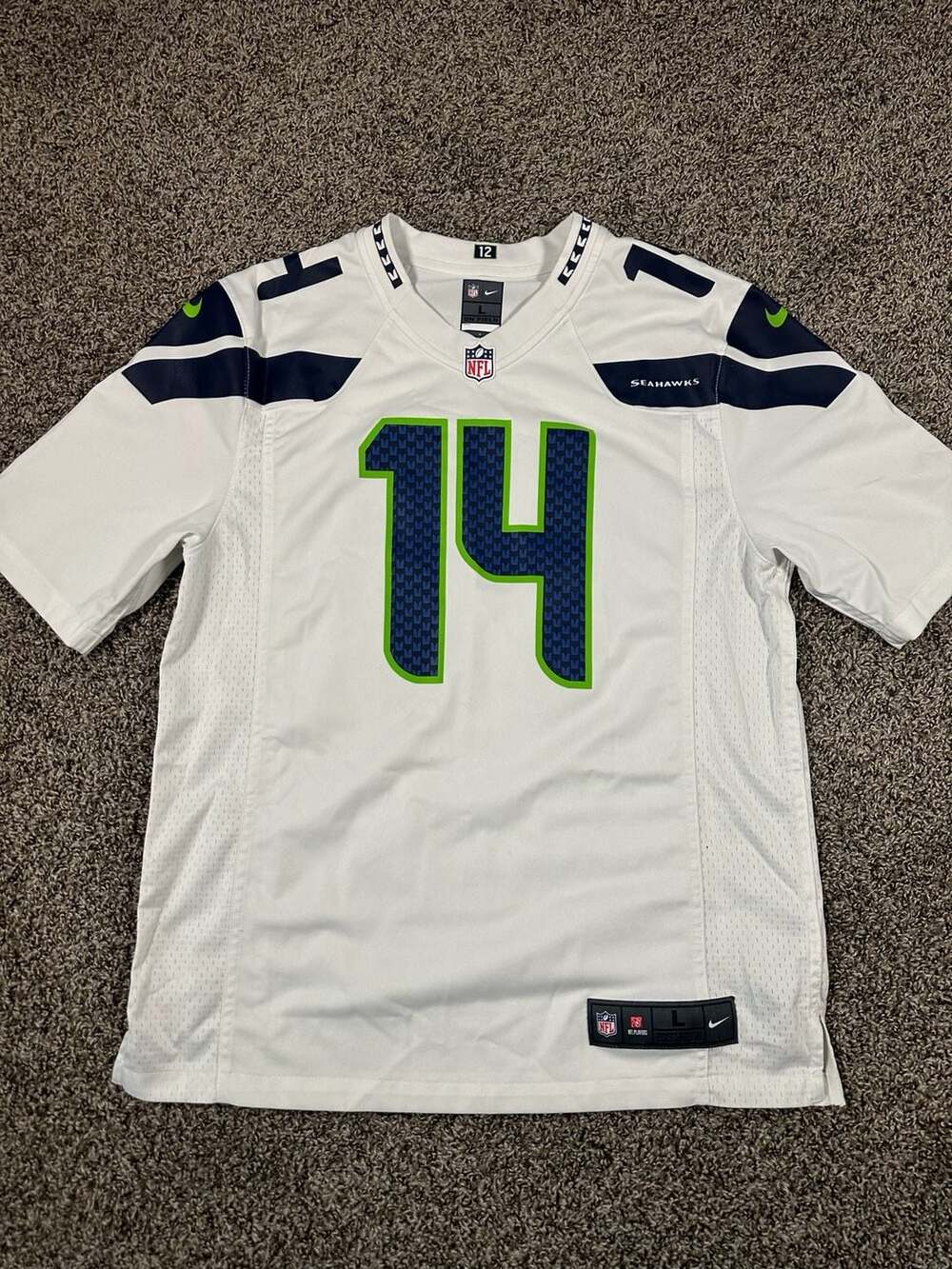 Men’s Nike Seattle Seahawks Metcalf 14 Jersey Size L White